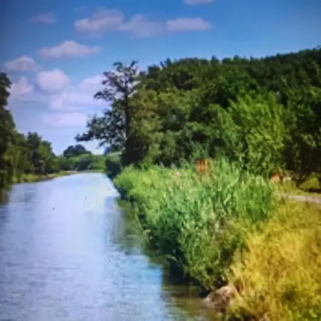 Batuv Kanal Babice1 Glamping * Babice
