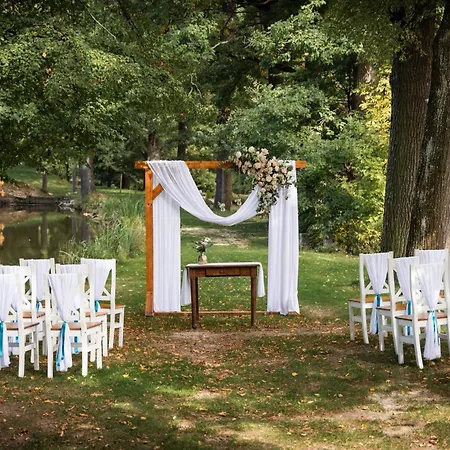 Luxussátor Batuv Kanal Babice1 Glamping *