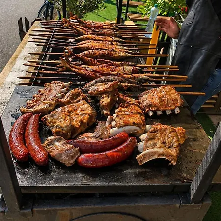 Baťův Kanál Babice1 Glamping * Babice (Zlin)